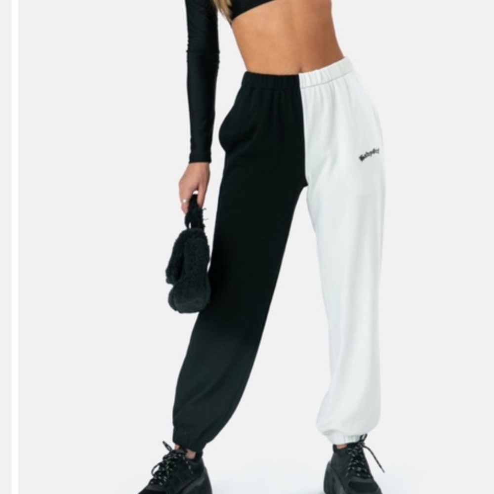 Adika - babygirl black & white joggers